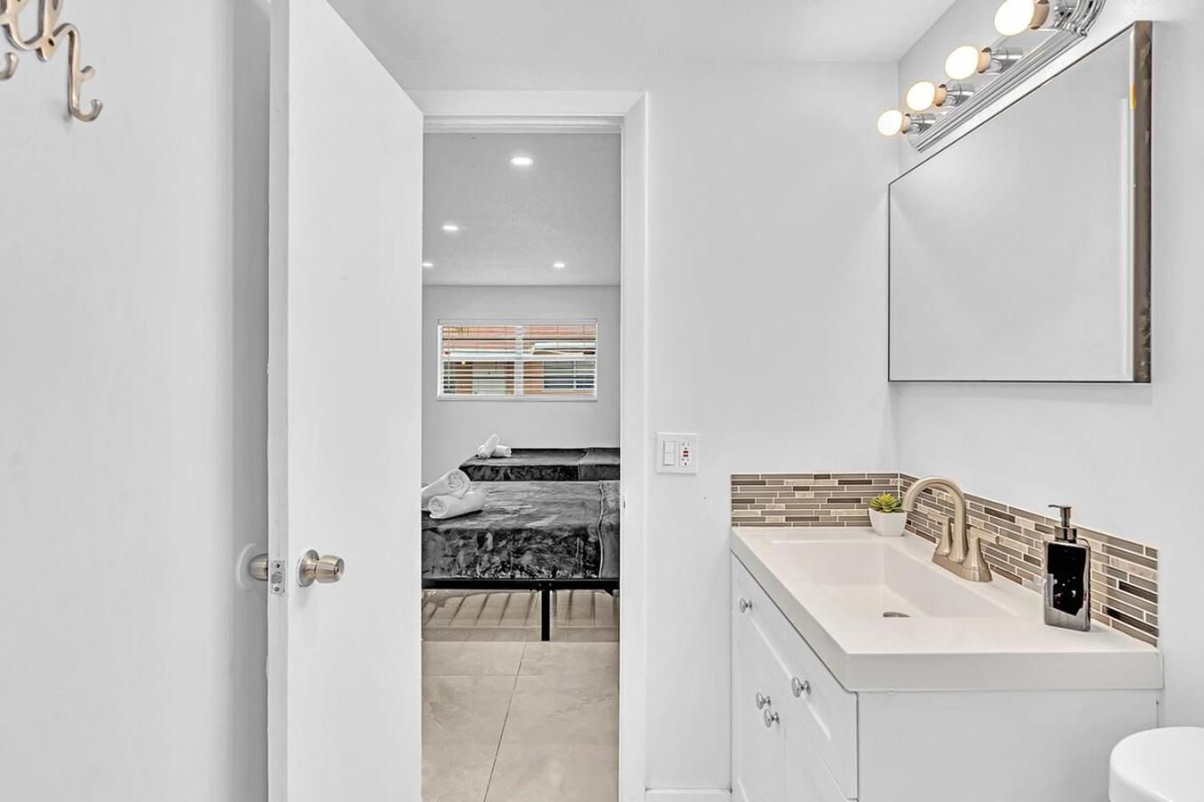 Beach And Hard Rock Hollywood Vacation House Ha02 ภายนอก รูปภาพ